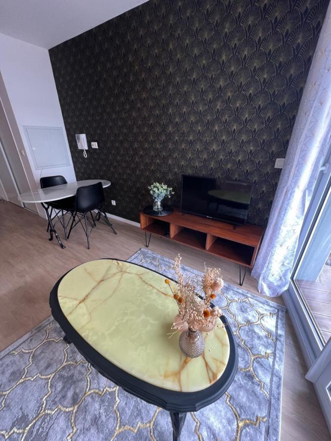 Le Trendy Apartment Cesson-Sevigne Luaran gambar